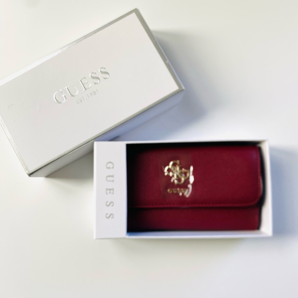 Guess Flap Wallet